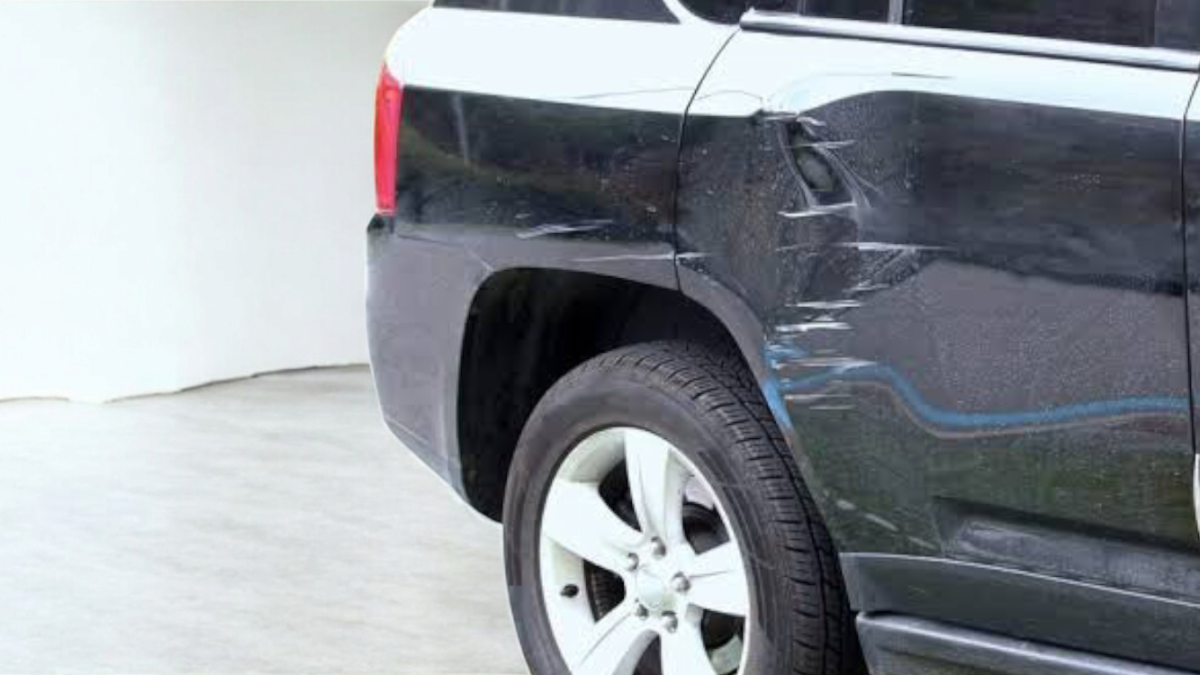 Inilah Cara Mengatasi Cat Mobil yang Baret dan Retak